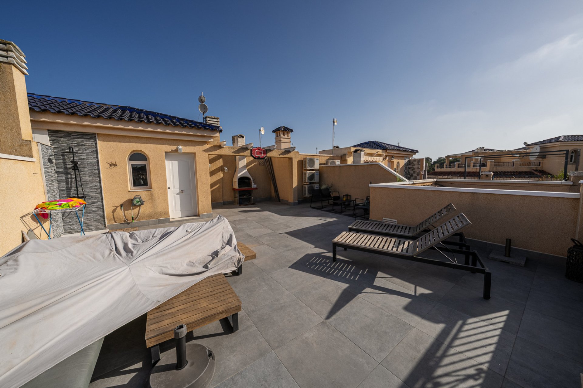 Återförsäljning - Apartment -
Mil Palmeras - Riomar