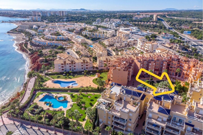 Återförsäljning - Apartment -
Orihuela Costa - Aguamarina