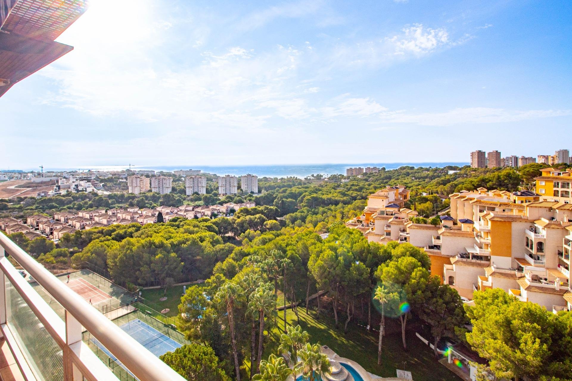 Återförsäljning - Apartment -
Orihuela Costa - Altos de Campoamor