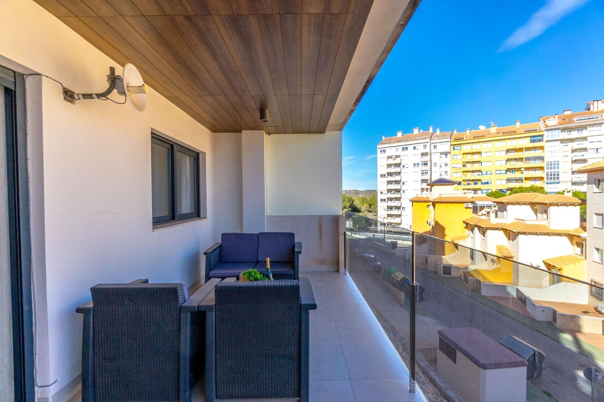 Återförsäljning - Apartment -
Orihuela Costa - Altos de Campoamor