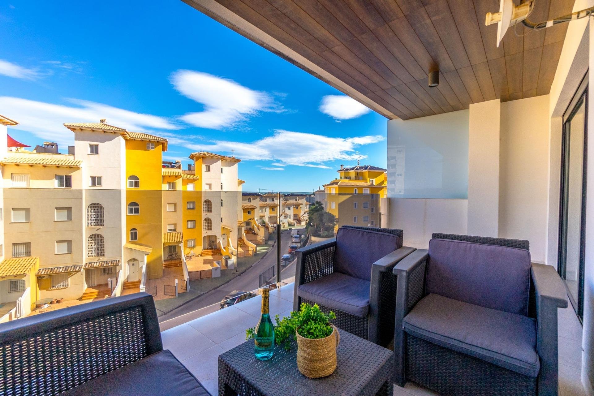 Återförsäljning - Apartment -
Orihuela Costa - Altos de Campoamor