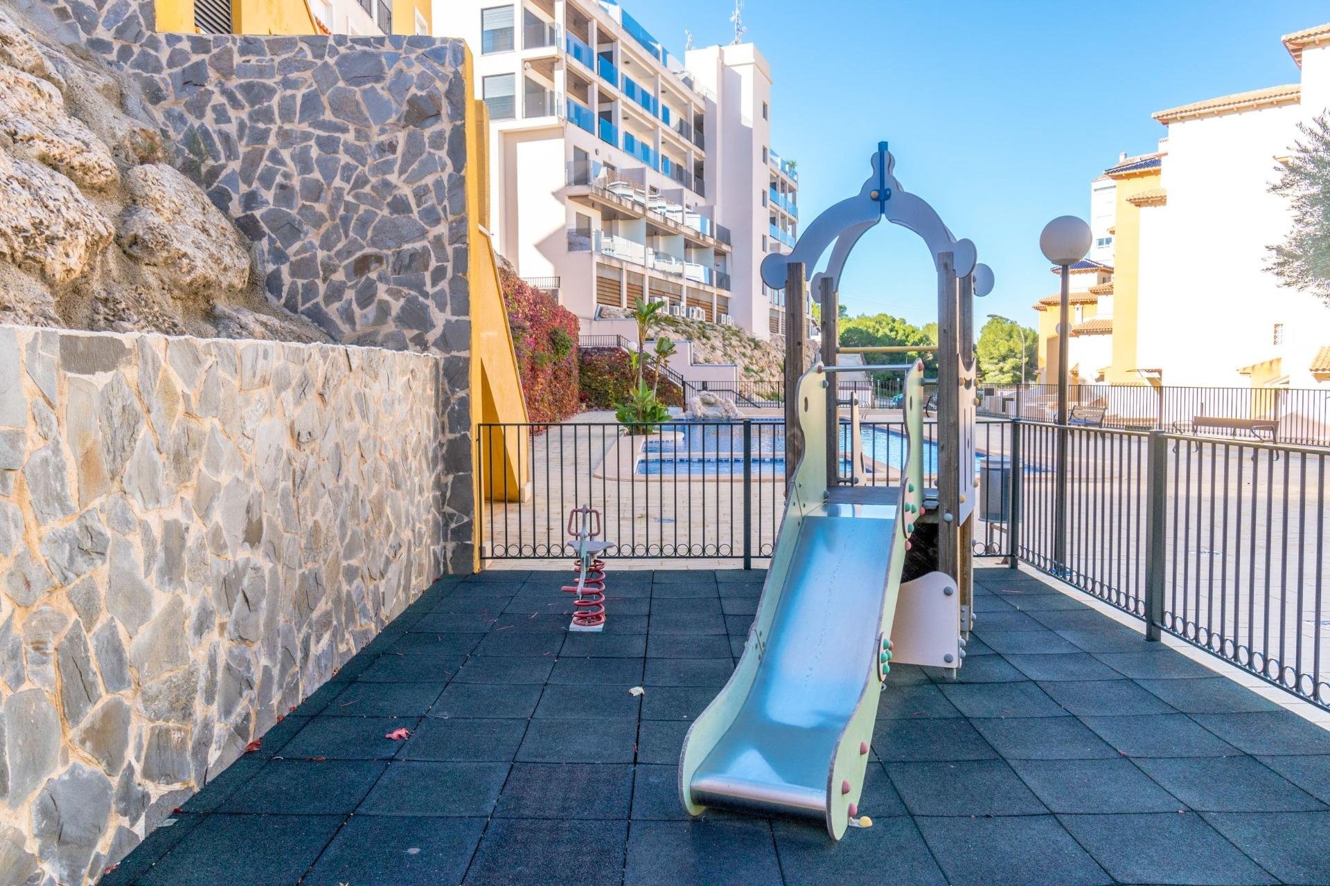 Återförsäljning - Apartment -
Orihuela Costa - Altos de Campoamor