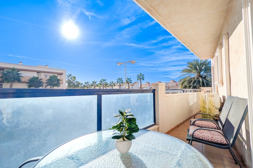 Återförsäljning - Apartment -
Orihuela Costa - Cabo Roig