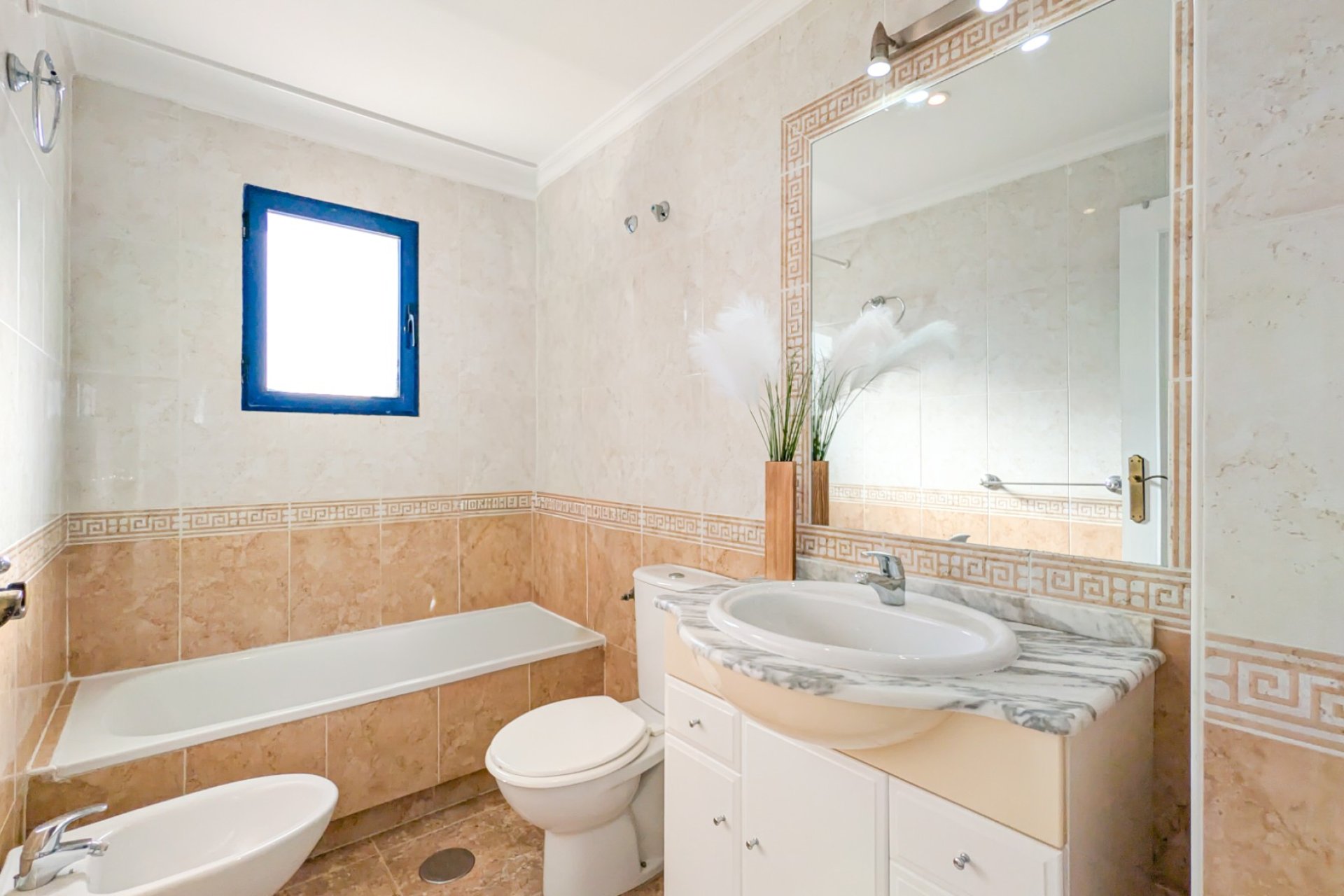 Återförsäljning - Apartment -
Orihuela Costa - Cabo Roig