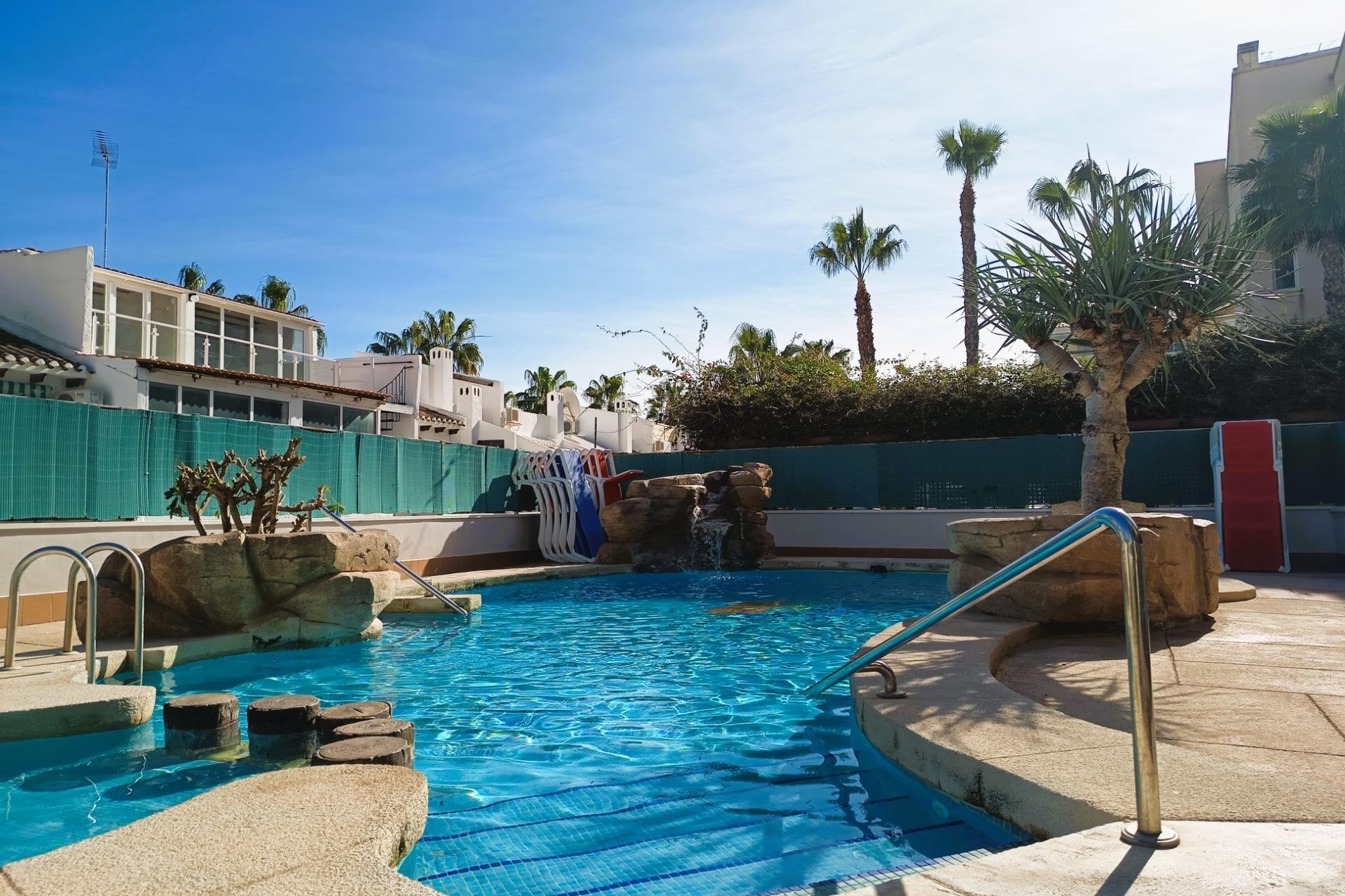 Återförsäljning - Apartment -
Orihuela Costa - Cabo Roig