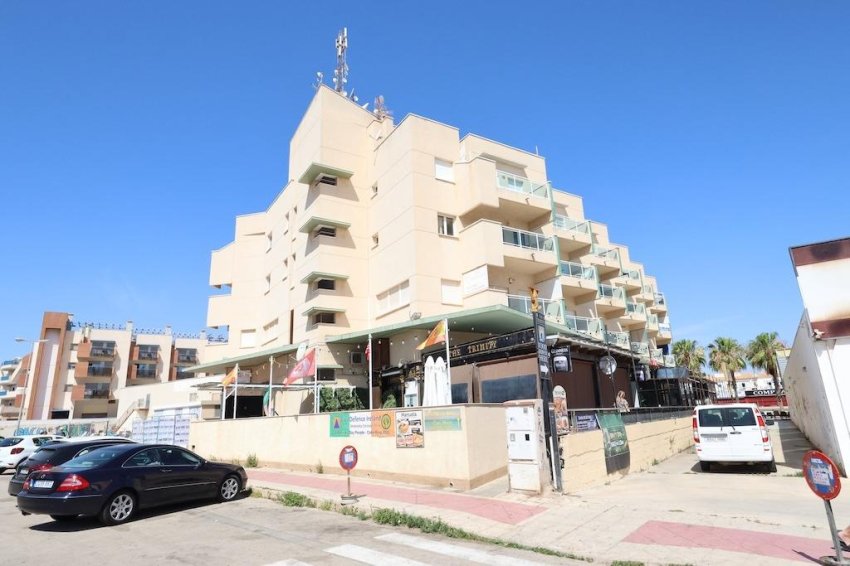 Återförsäljning - Apartment -
Orihuela Costa - Cabo Roig