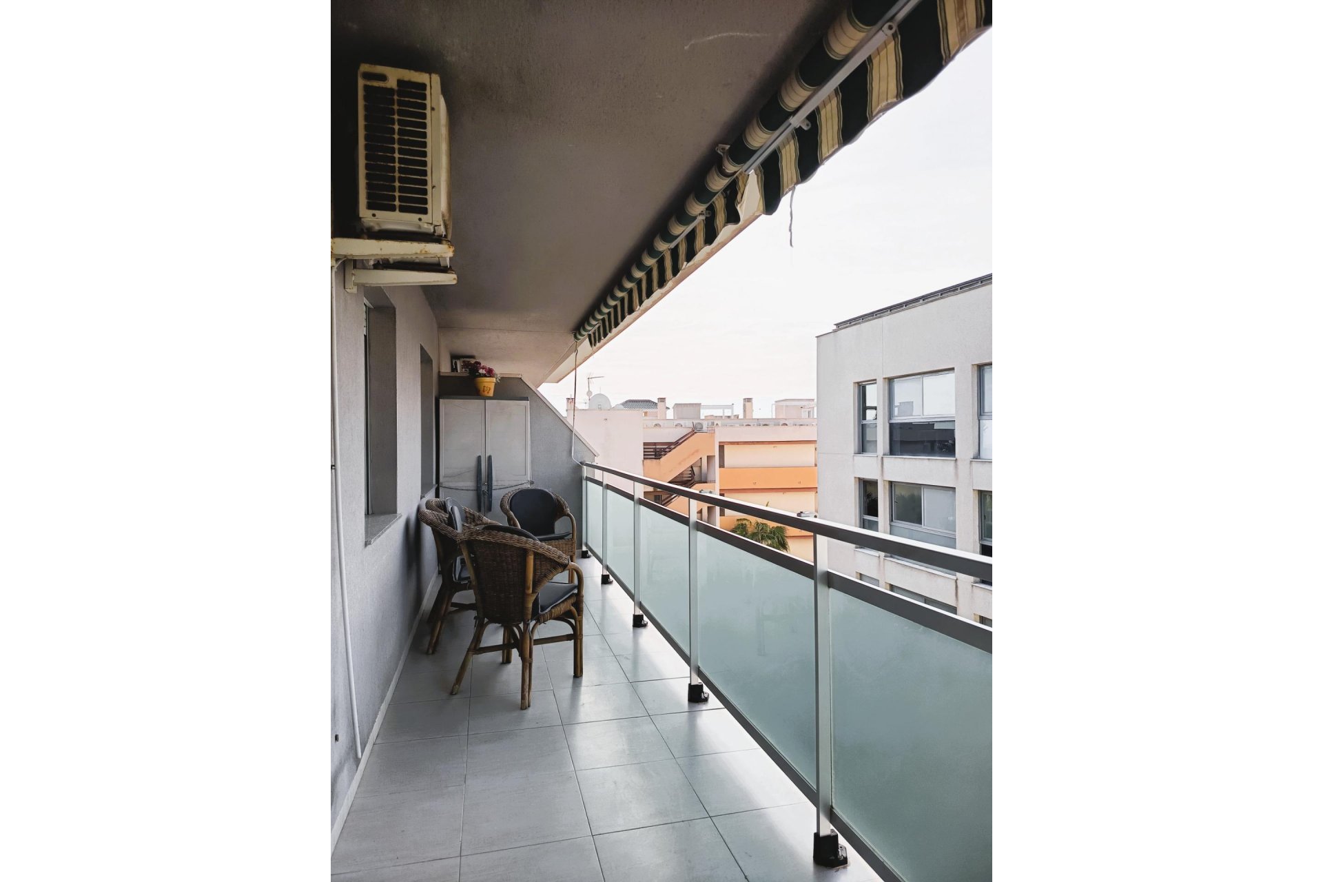 Återförsäljning - Apartment -
Orihuela Costa - Cabo Roig