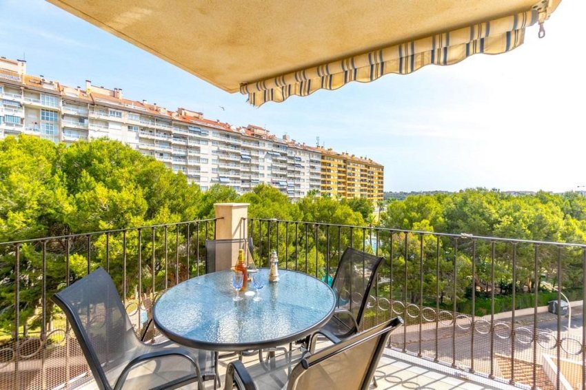 Återförsäljning - Apartment -
Orihuela Costa - Campoamor