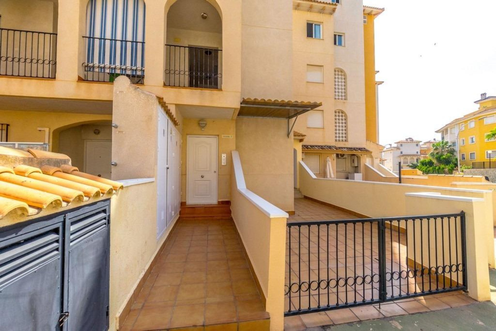 Återförsäljning - Apartment -
Orihuela Costa - Campoamor
