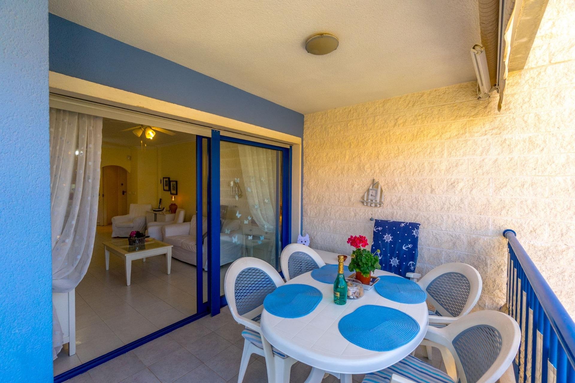 Återförsäljning - Apartment -
Orihuela Costa - Campoamor