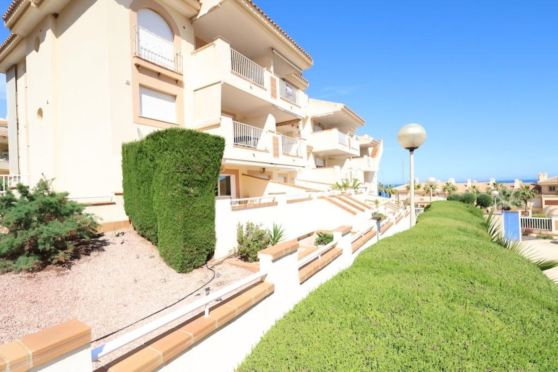 Återförsäljning - Apartment -
Orihuela Costa - Campoamor