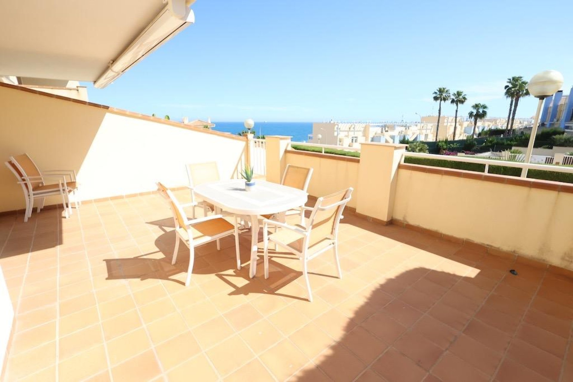 Återförsäljning - Apartment -
Orihuela Costa - Campoamor