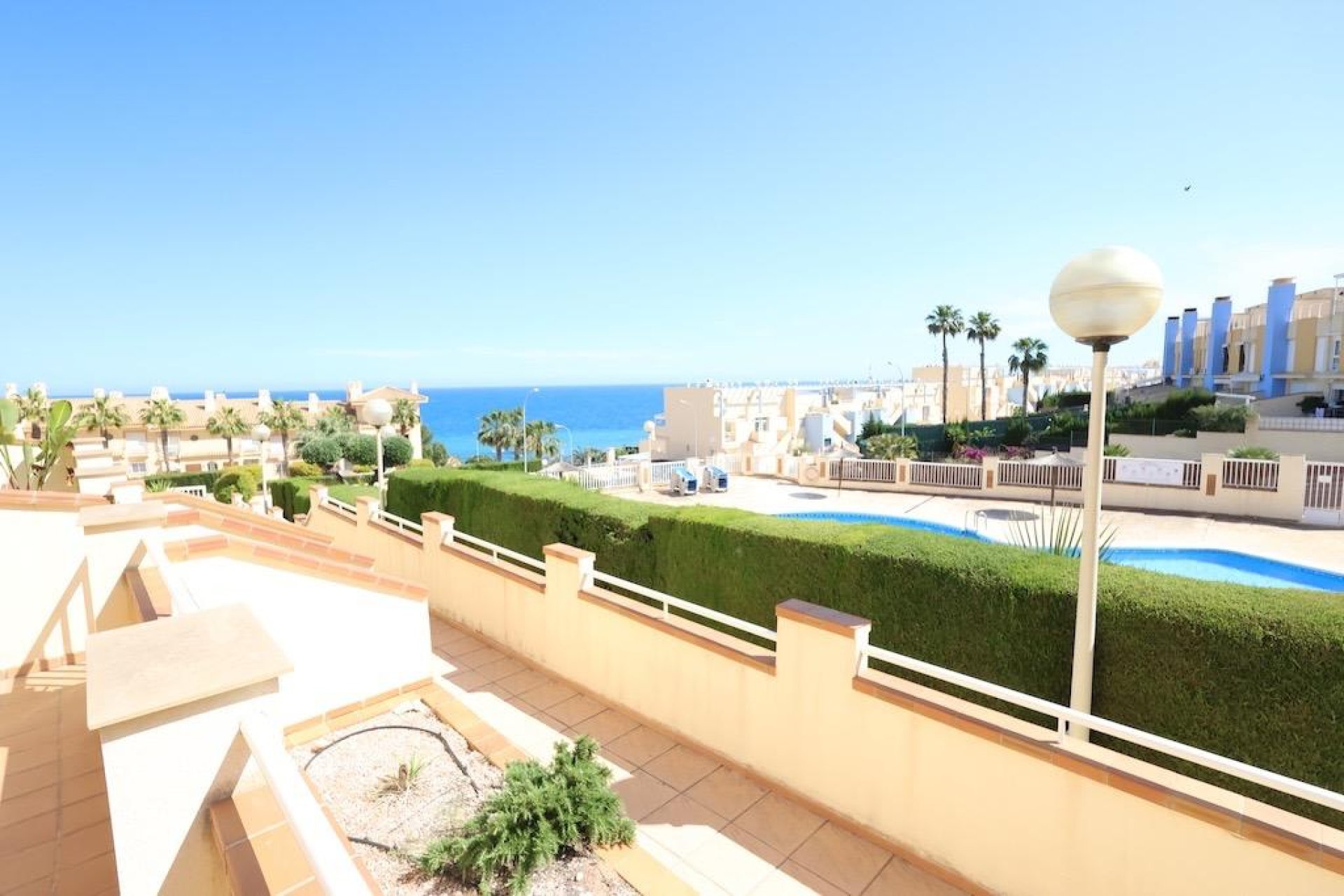 Återförsäljning - Apartment -
Orihuela Costa - Campoamor