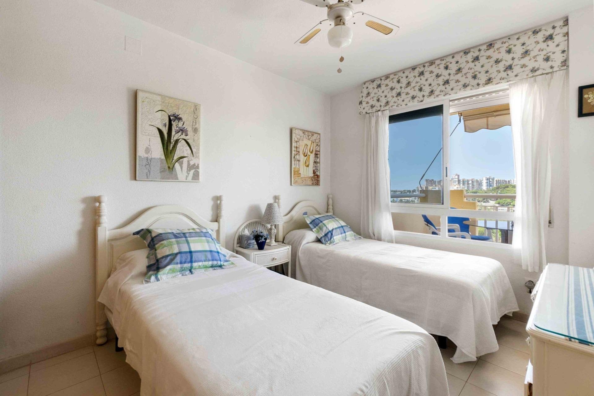 Återförsäljning - Apartment -
Orihuela Costa - Campoamor