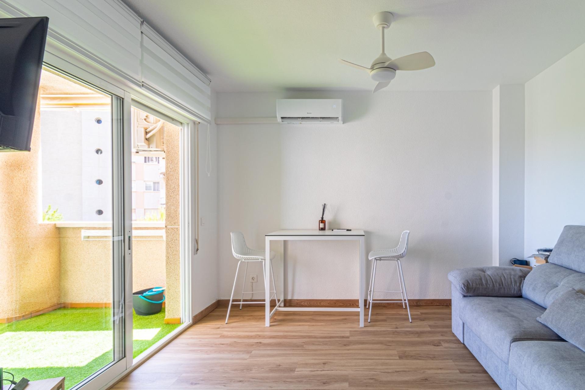 Återförsäljning - Apartment -
Orihuela Costa - Campoamor