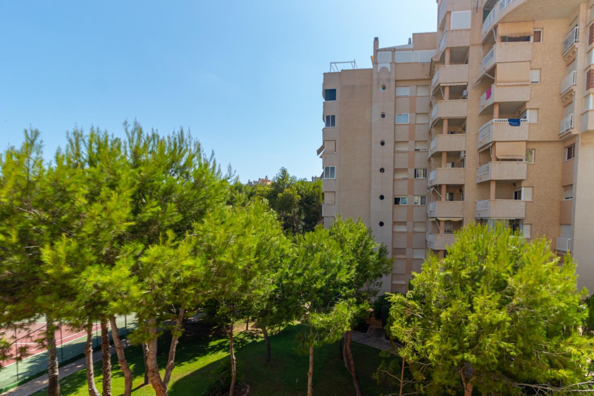 Återförsäljning - Apartment -
Orihuela Costa - Campoamor