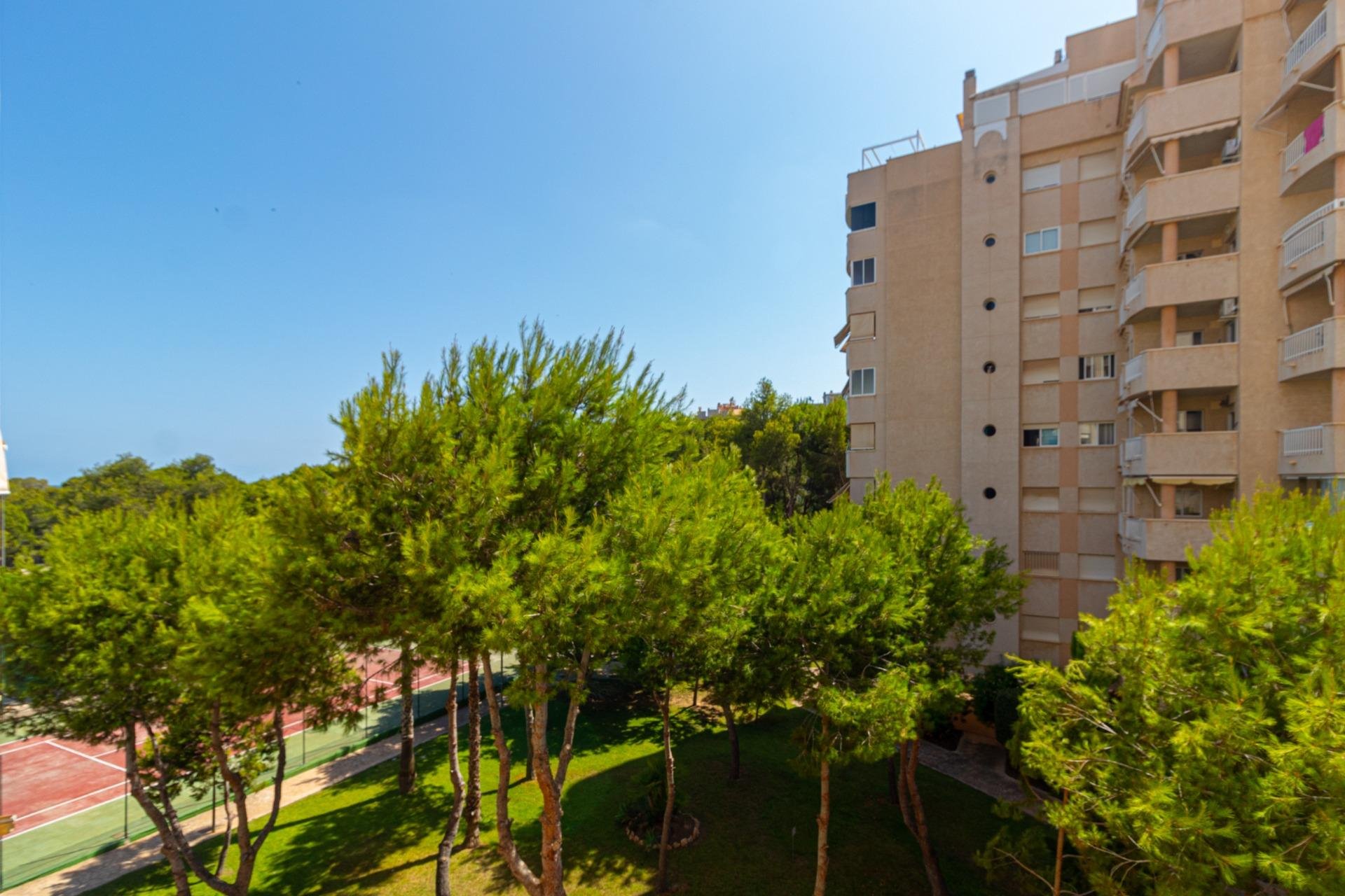 Återförsäljning - Apartment -
Orihuela Costa - Campoamor
