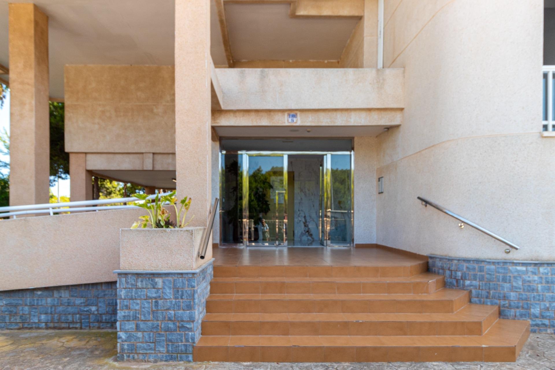 Återförsäljning - Apartment -
Orihuela Costa - Campoamor