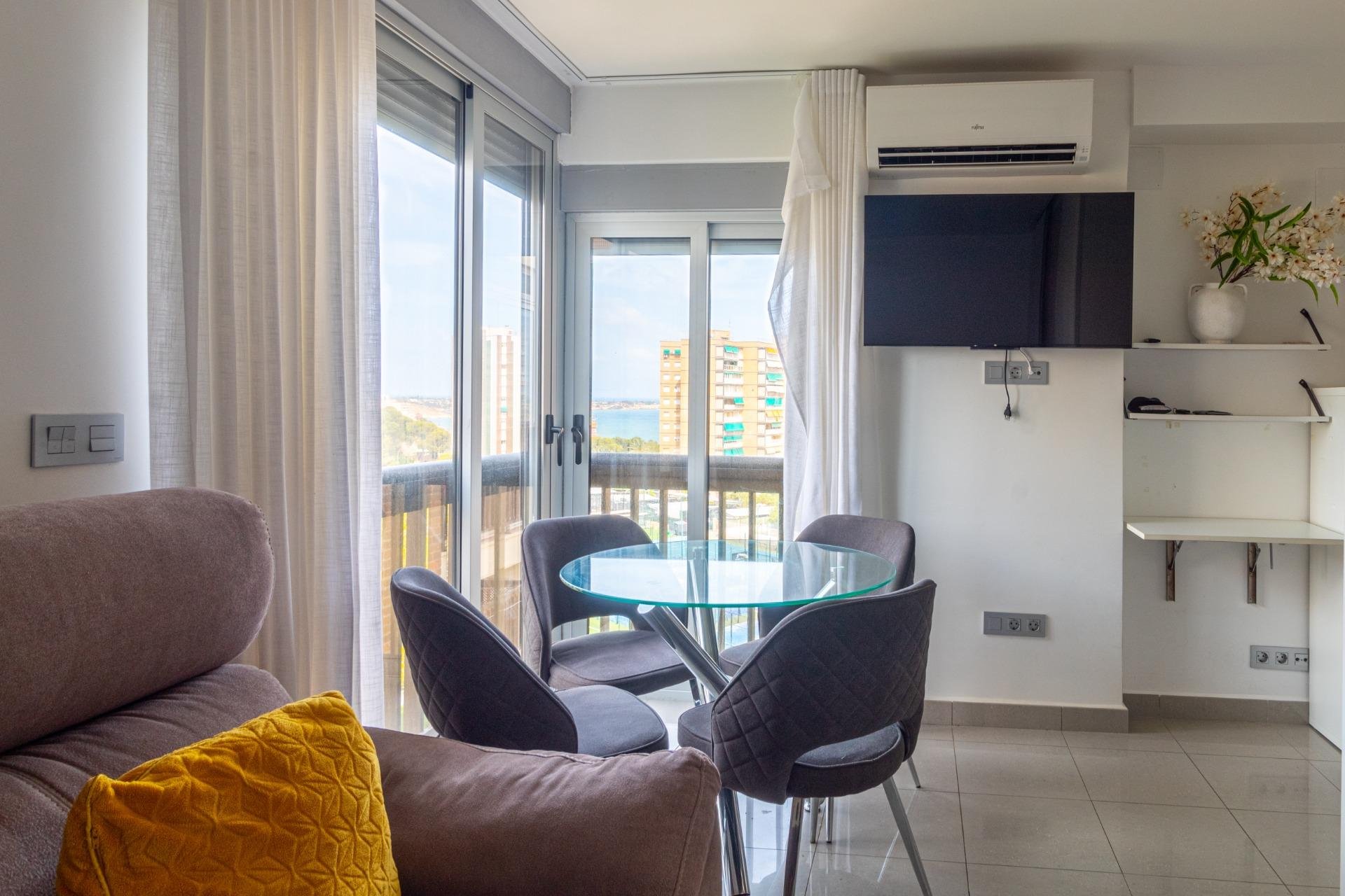 Återförsäljning - Apartment -
Orihuela Costa - Campoamor