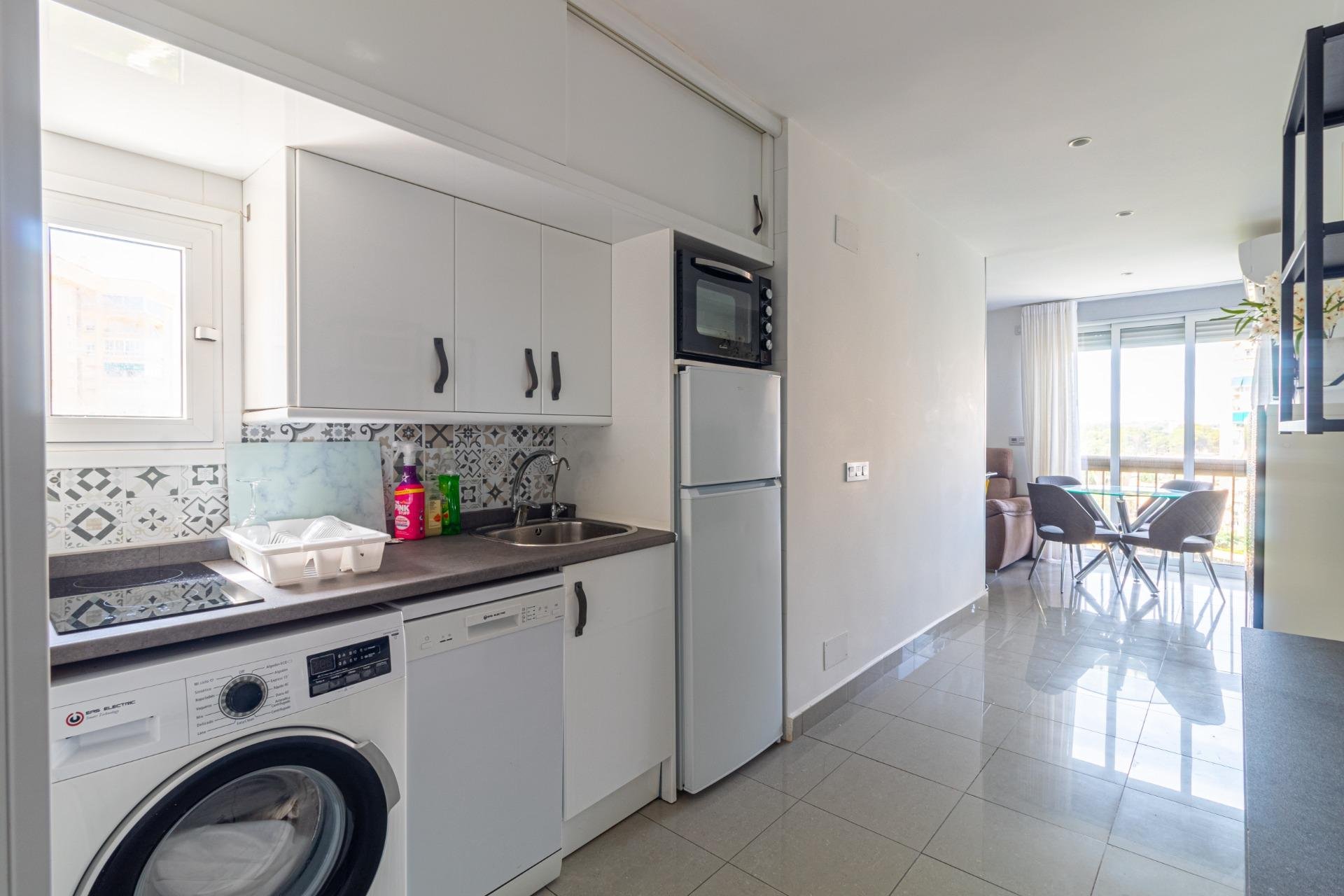 Återförsäljning - Apartment -
Orihuela Costa - Campoamor