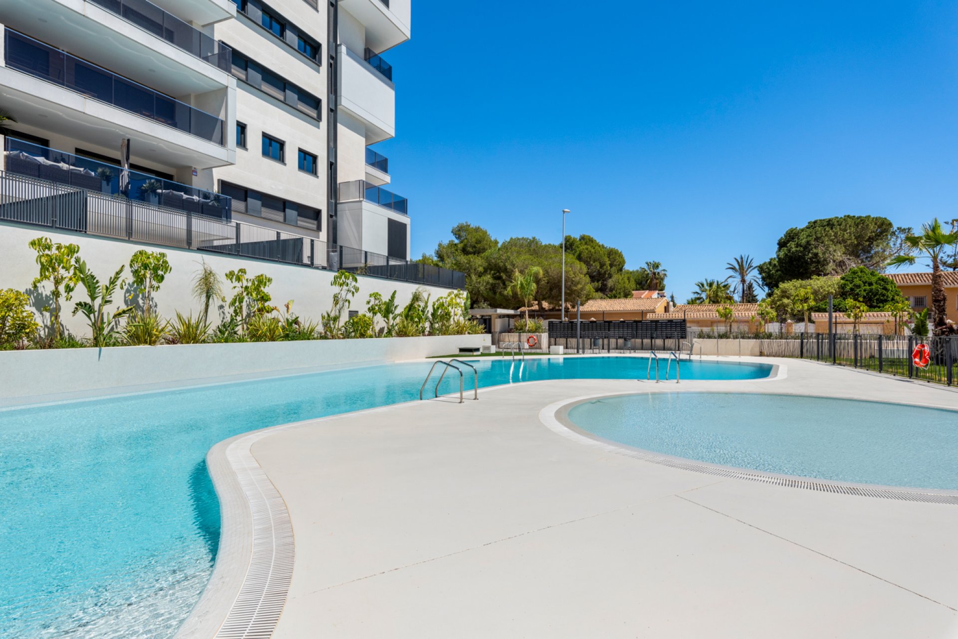 Återförsäljning - Apartment -
Orihuela Costa - Campoamor