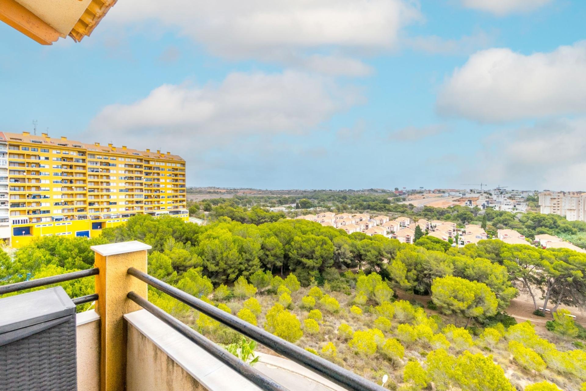 Återförsäljning - Apartment -
Orihuela Costa - Campoamor