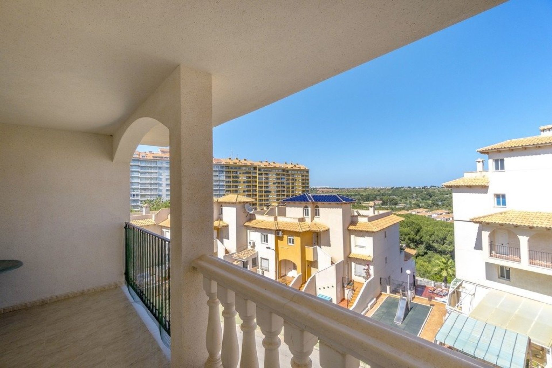 Återförsäljning - Apartment -
Orihuela Costa - Campoamor