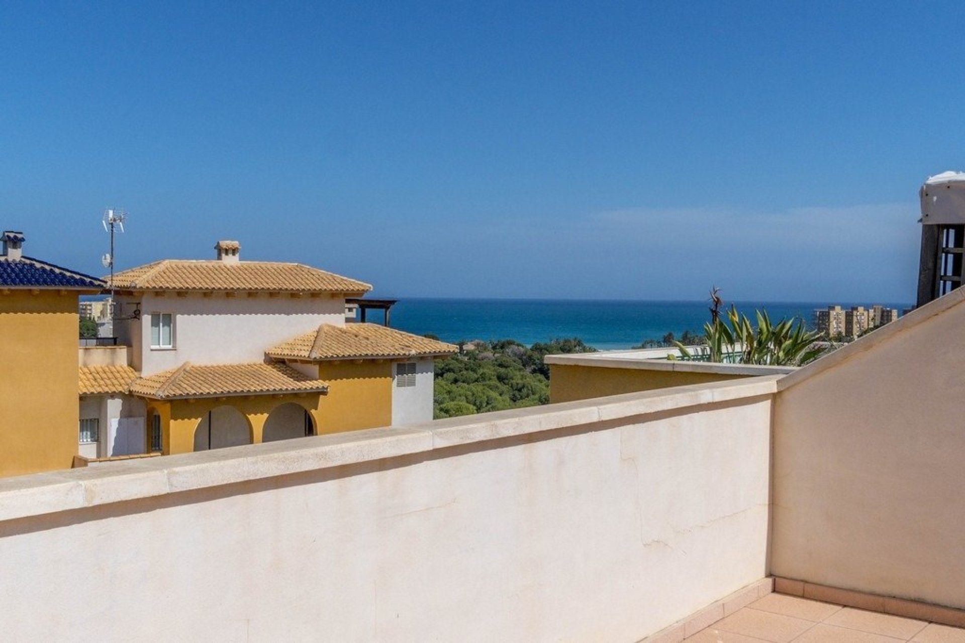 Återförsäljning - Apartment -
Orihuela Costa - Campoamor