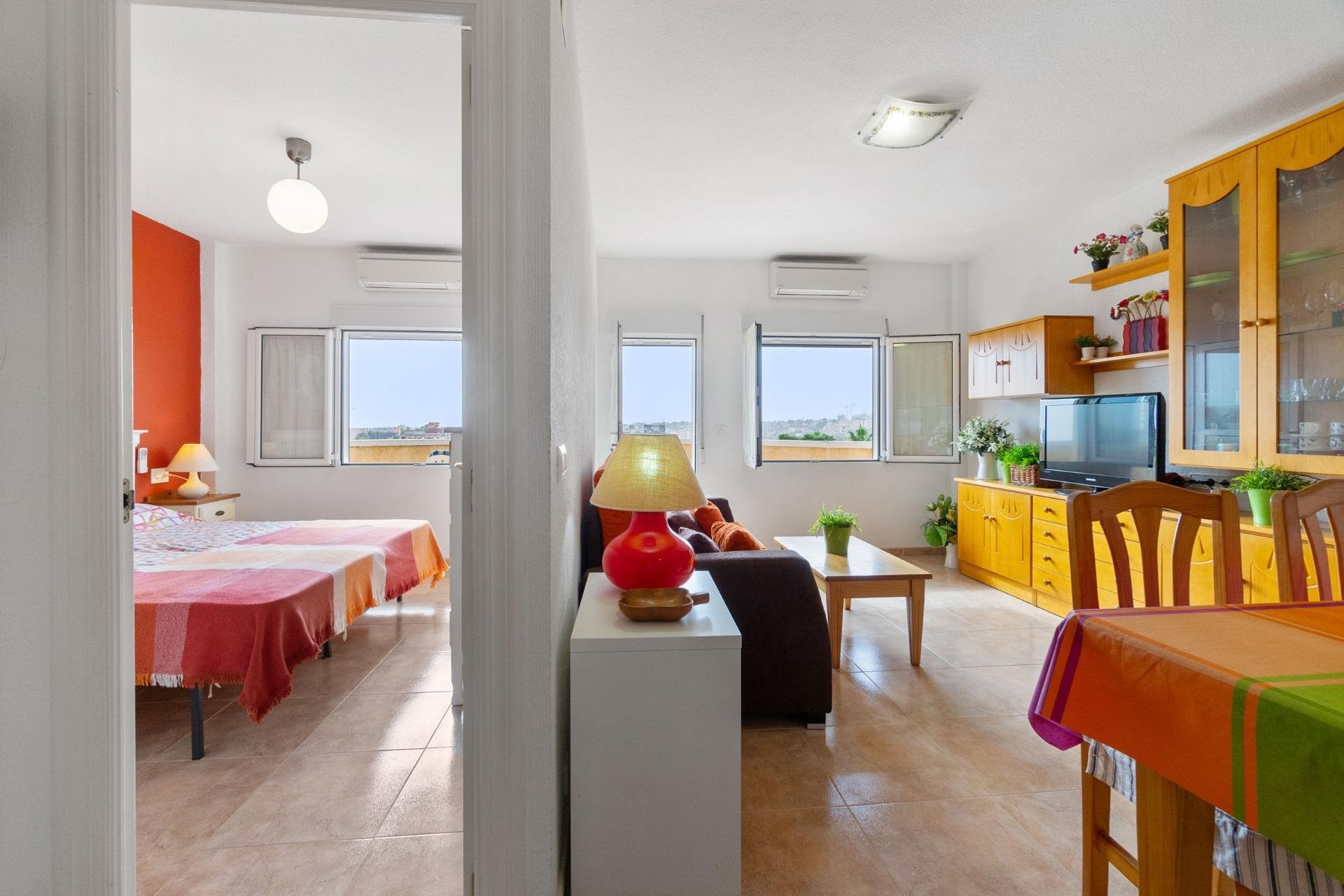 Återförsäljning - Apartment -
Orihuela Costa - Campoamor