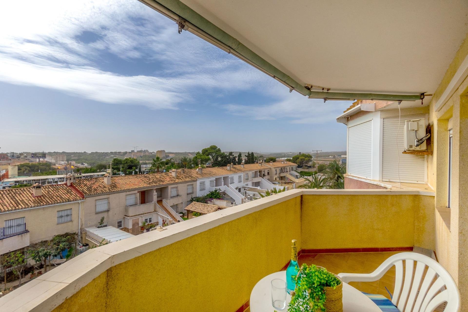 Återförsäljning - Apartment -
Orihuela Costa - Campoamor