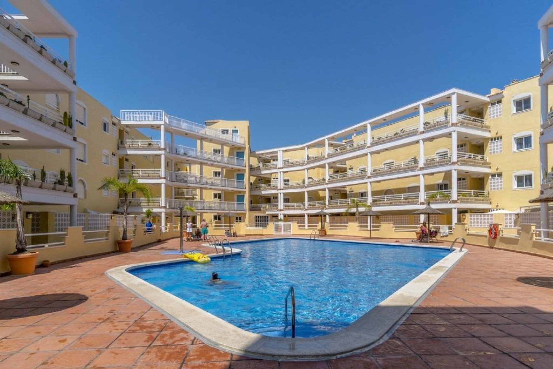 Återförsäljning - Apartment -
Orihuela Costa - Campoamor