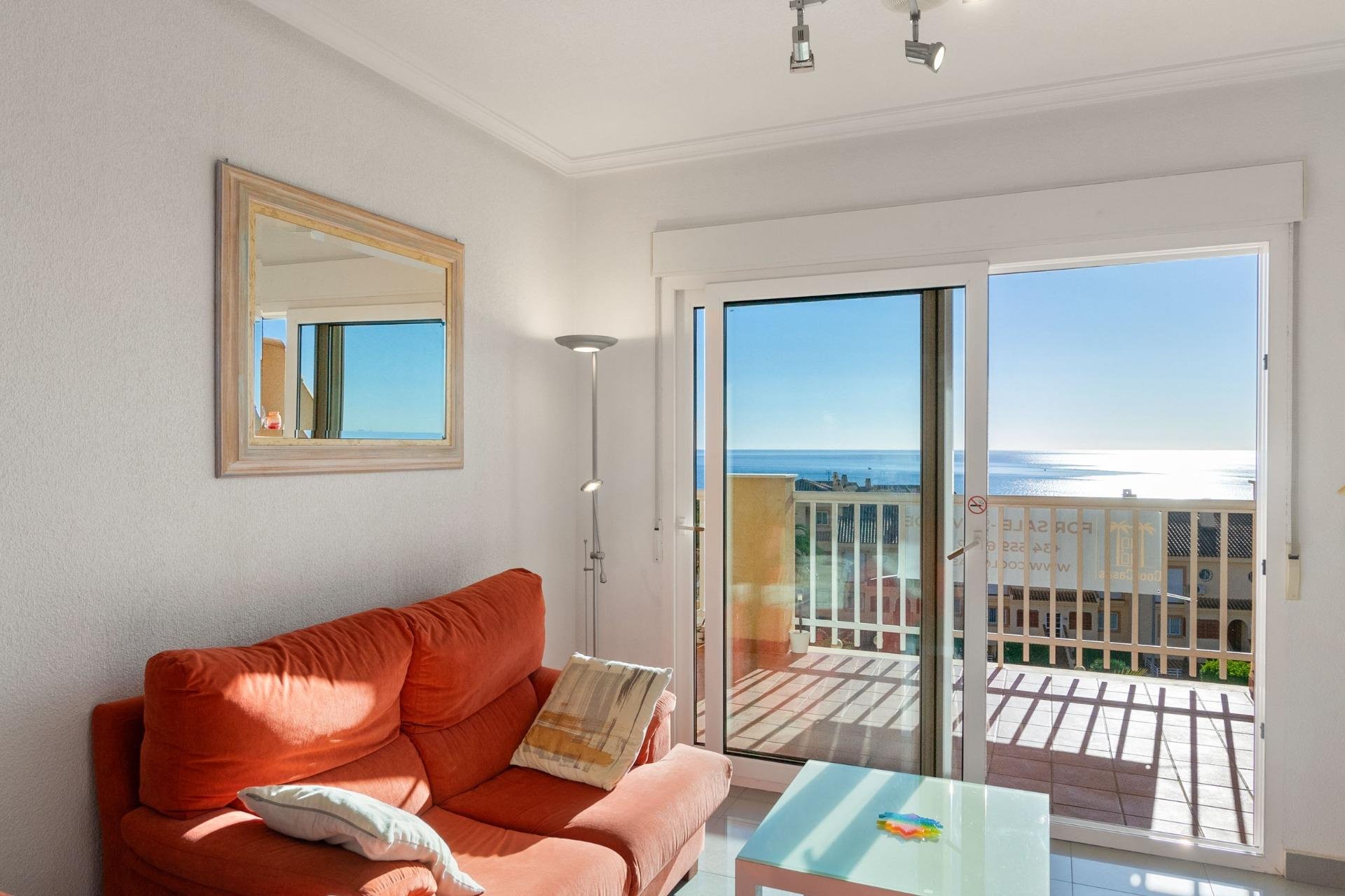 Återförsäljning - Apartment -
Orihuela Costa - Campoamor