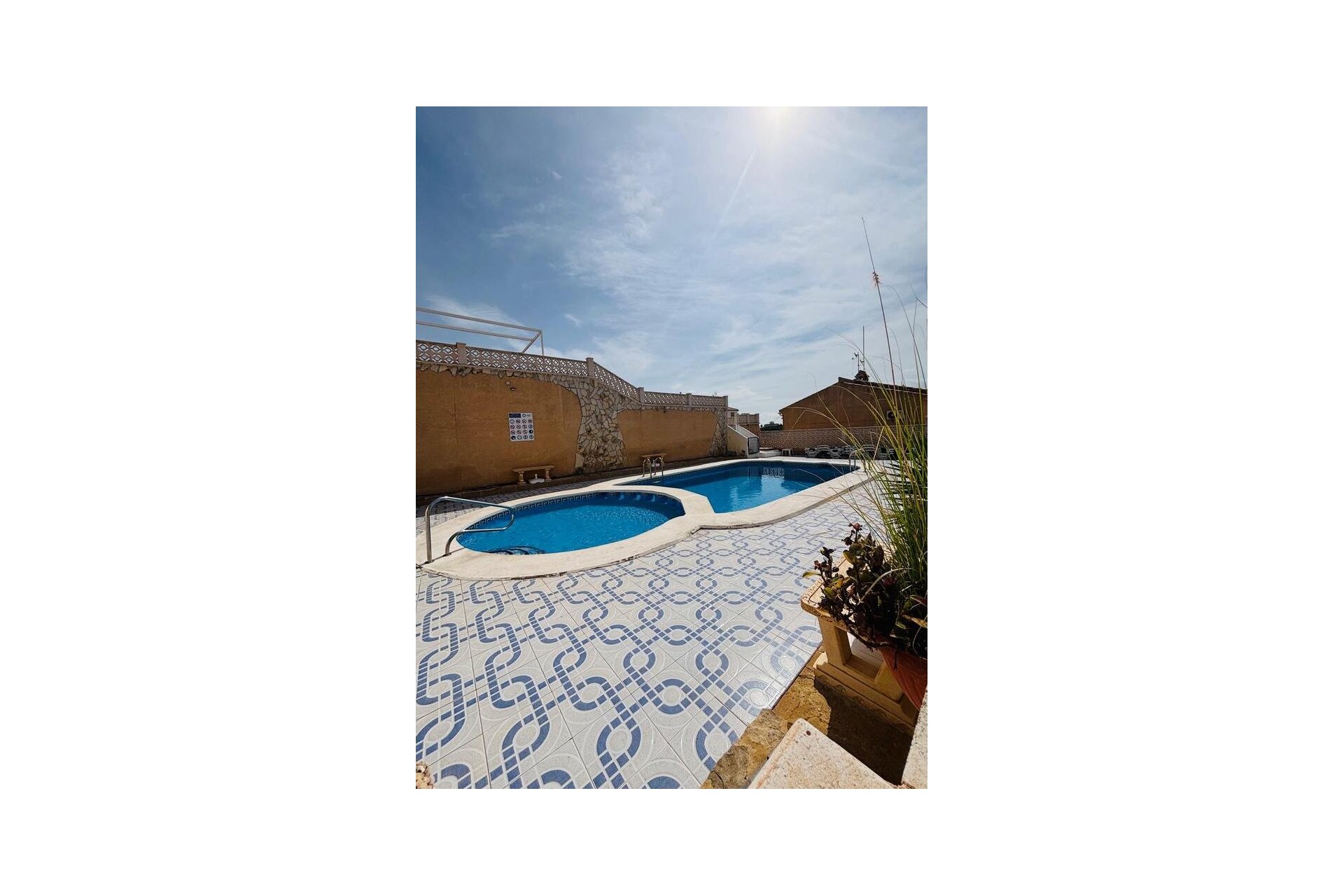 Återförsäljning - Apartment -
Orihuela Costa - El Galan