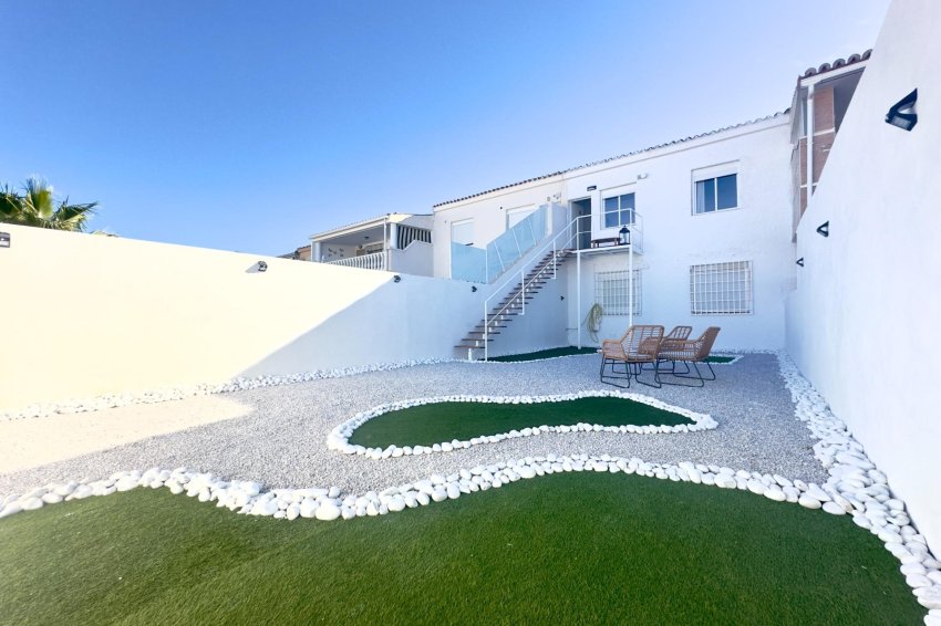 Återförsäljning - Apartment -
Orihuela Costa - La Regia