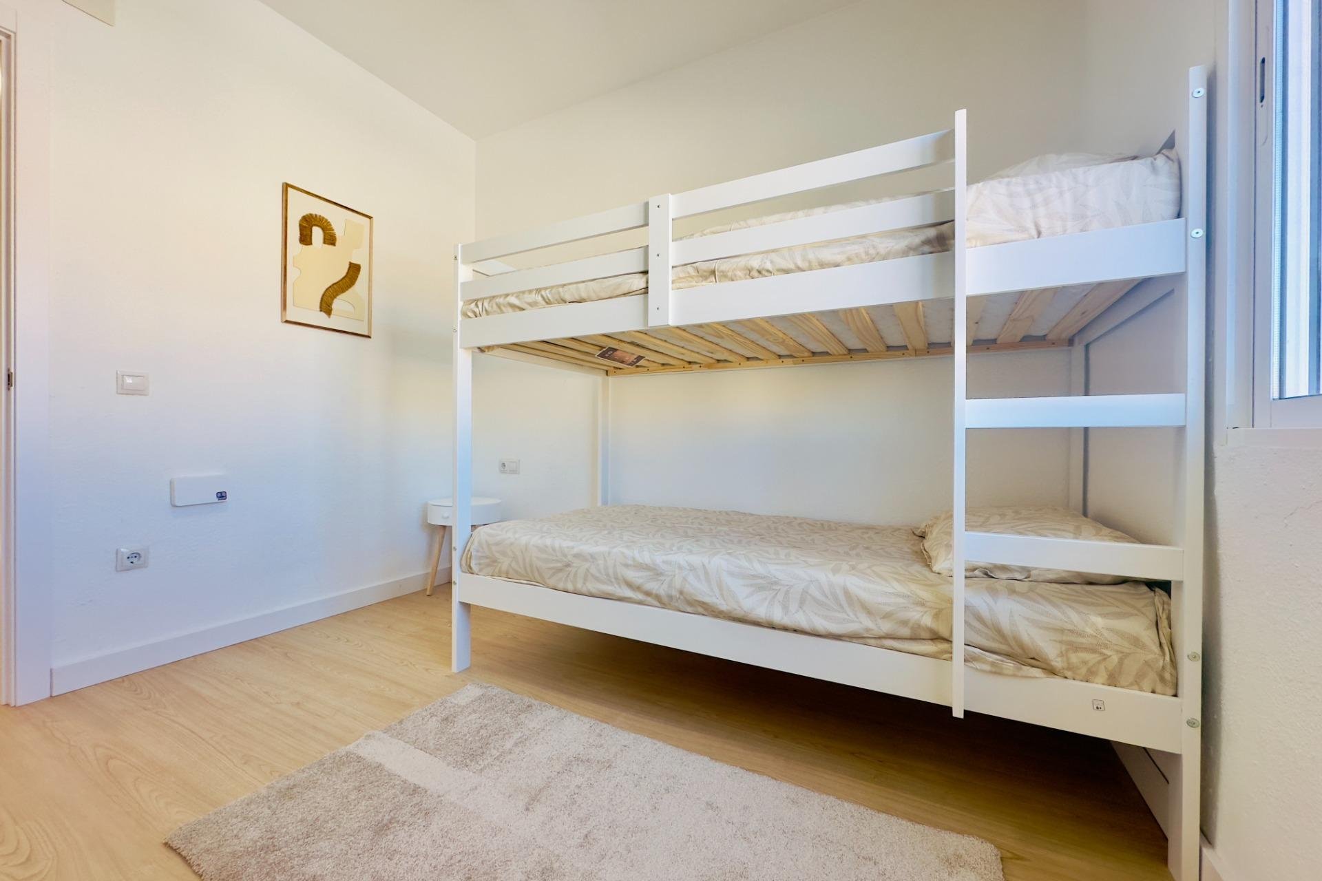 Återförsäljning - Apartment -
Orihuela Costa - La Regia