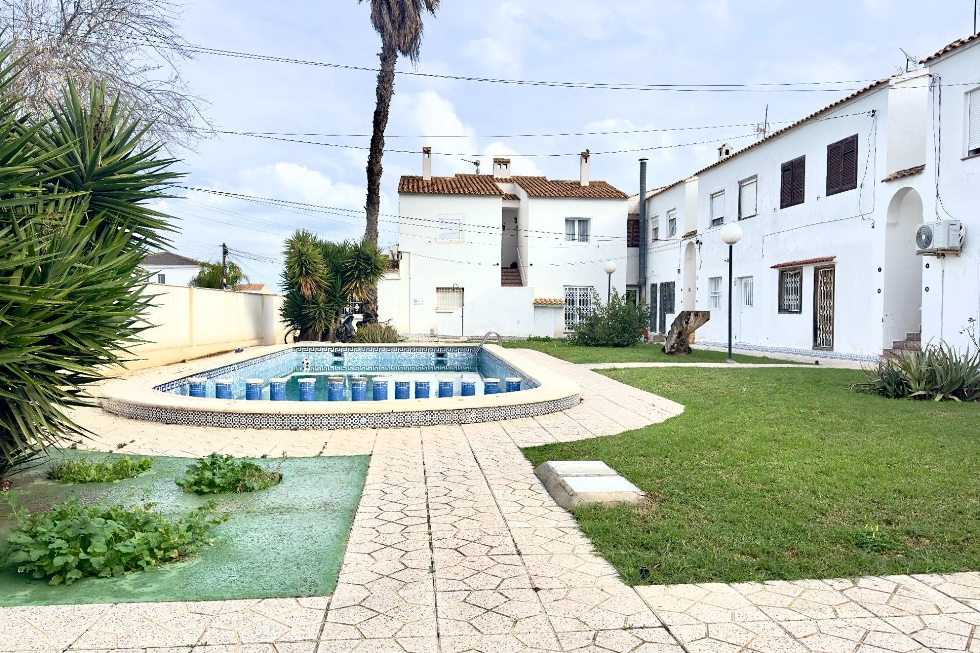 Återförsäljning - Apartment -
Orihuela Costa - La Regia
