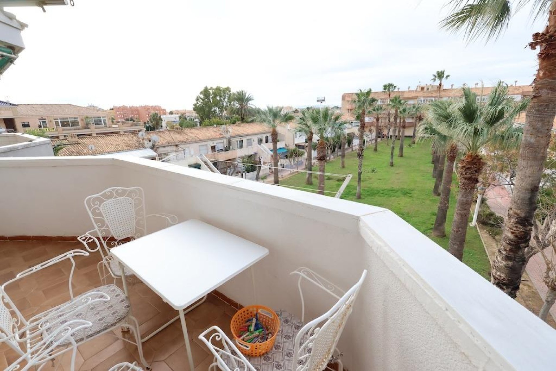 Återförsäljning - Apartment -
Orihuela Costa - La Regia