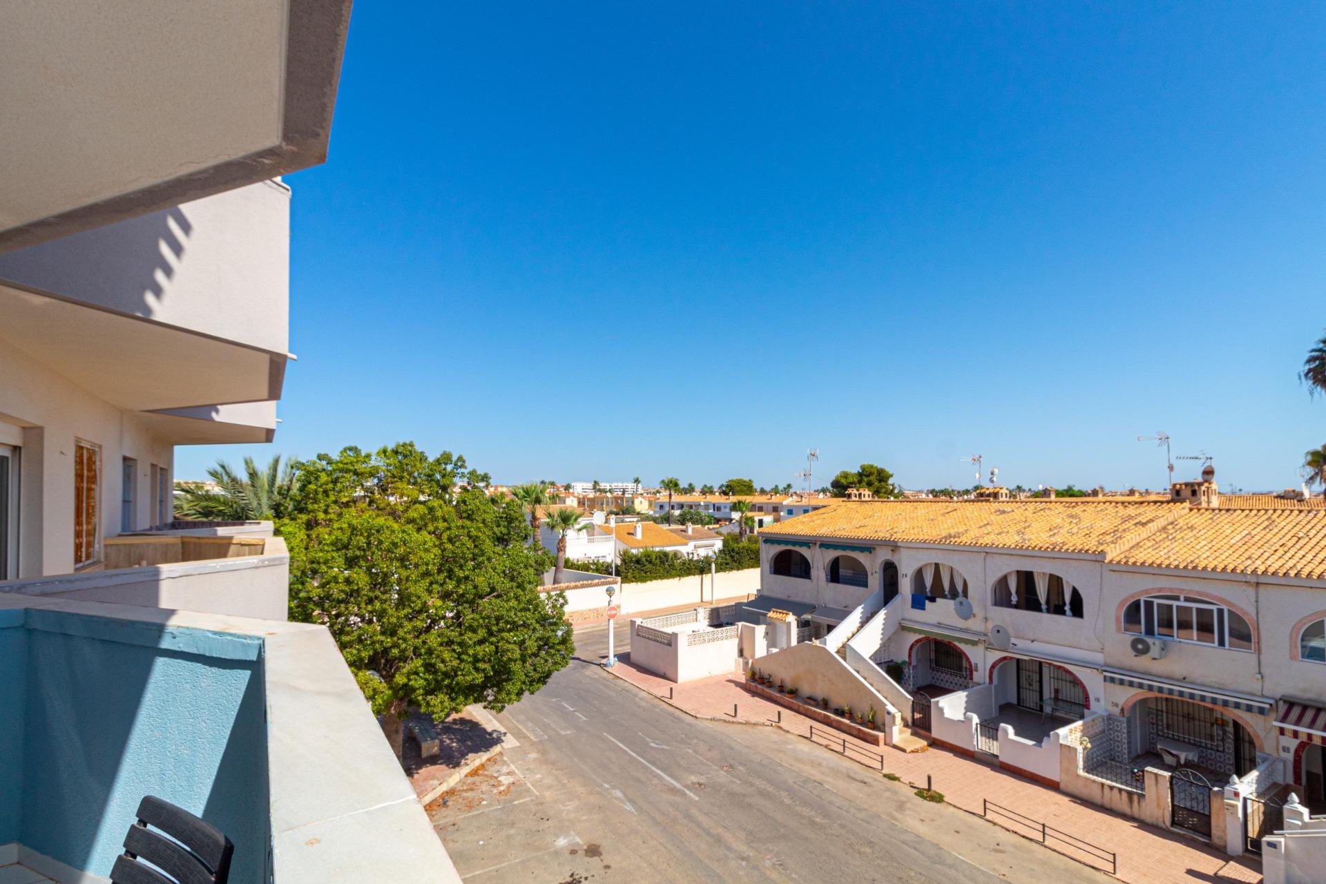 Återförsäljning - Apartment -
Orihuela Costa - La Regia