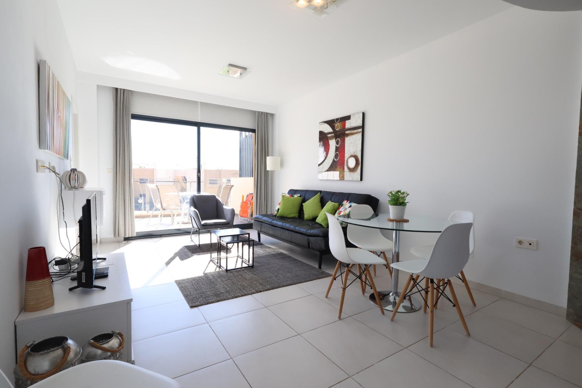 Återförsäljning - Apartment -
Orihuela Costa - La Zenia