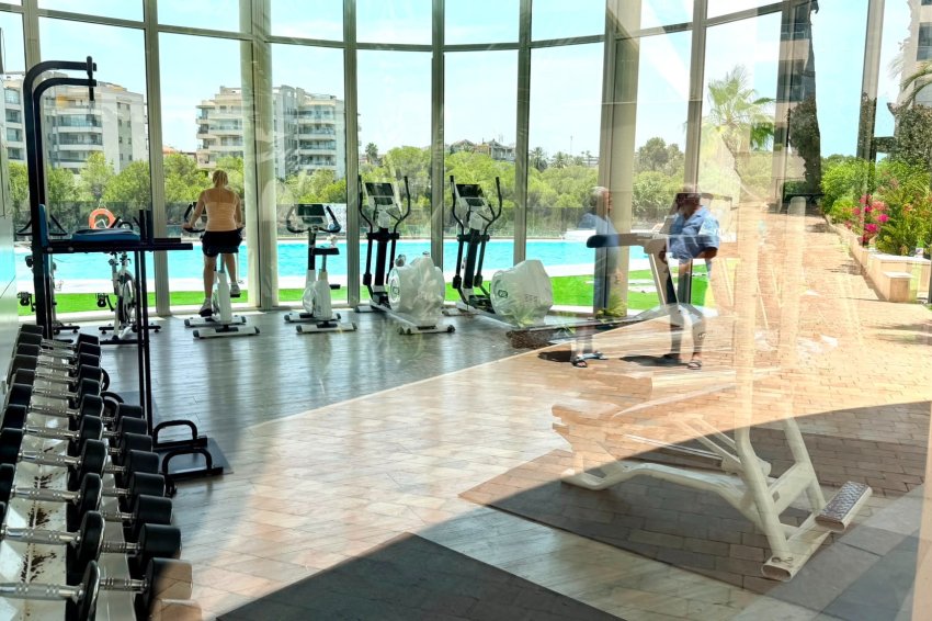 Återförsäljning - Apartment -
Orihuela Costa - La Zenia