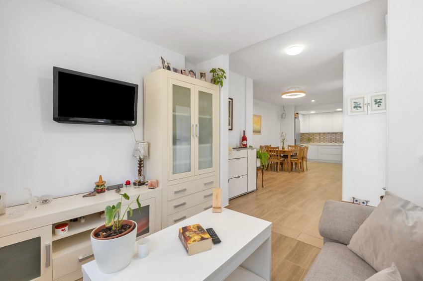 Återförsäljning - Apartment -
Orihuela Costa - La Zenia