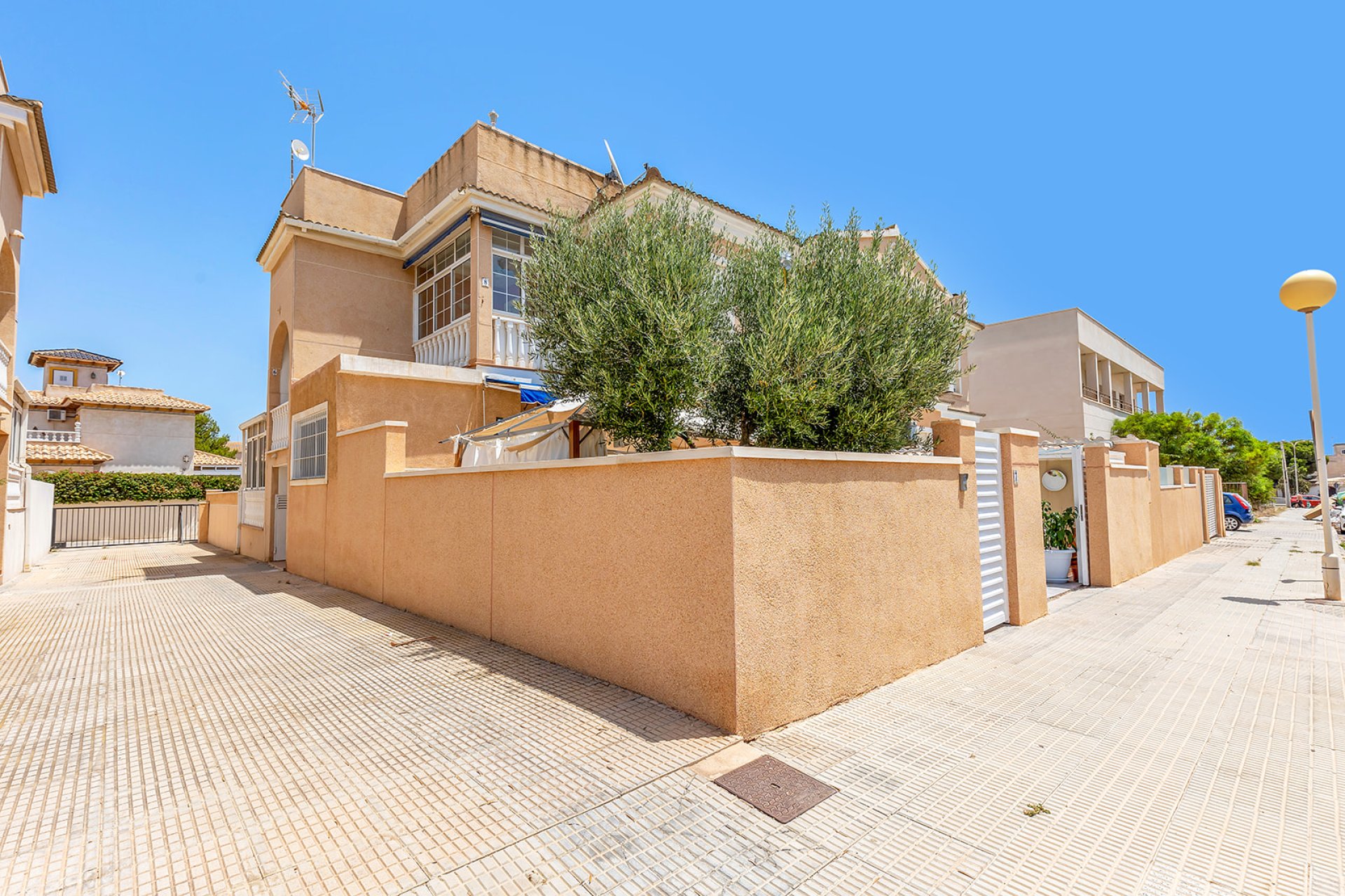 Återförsäljning - Apartment -
Orihuela Costa - La Zenia