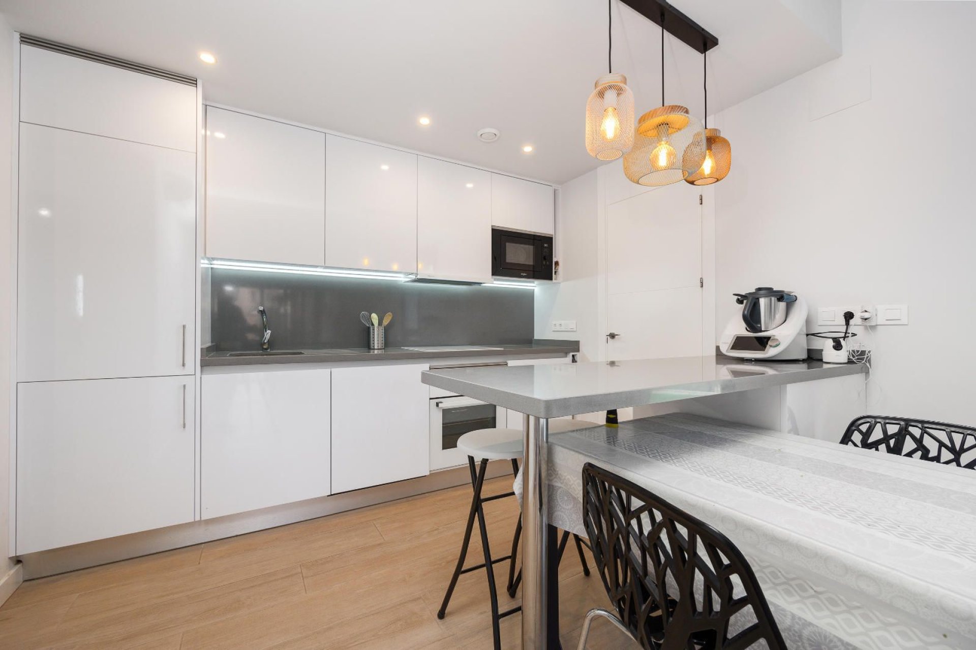 Återförsäljning - Apartment -
Orihuela Costa - Las Filipinas