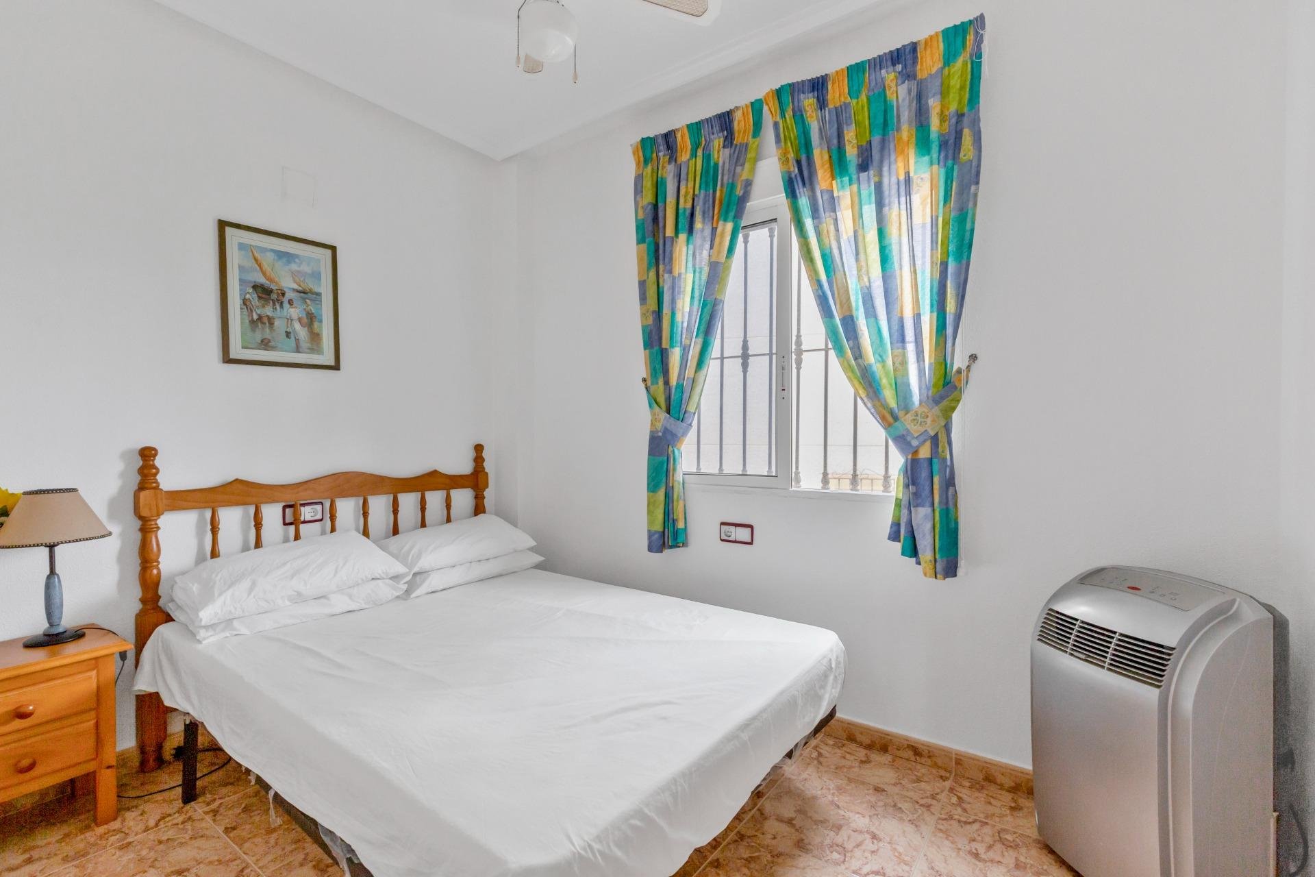 Återförsäljning - Apartment -
Orihuela Costa - Las Filipinas