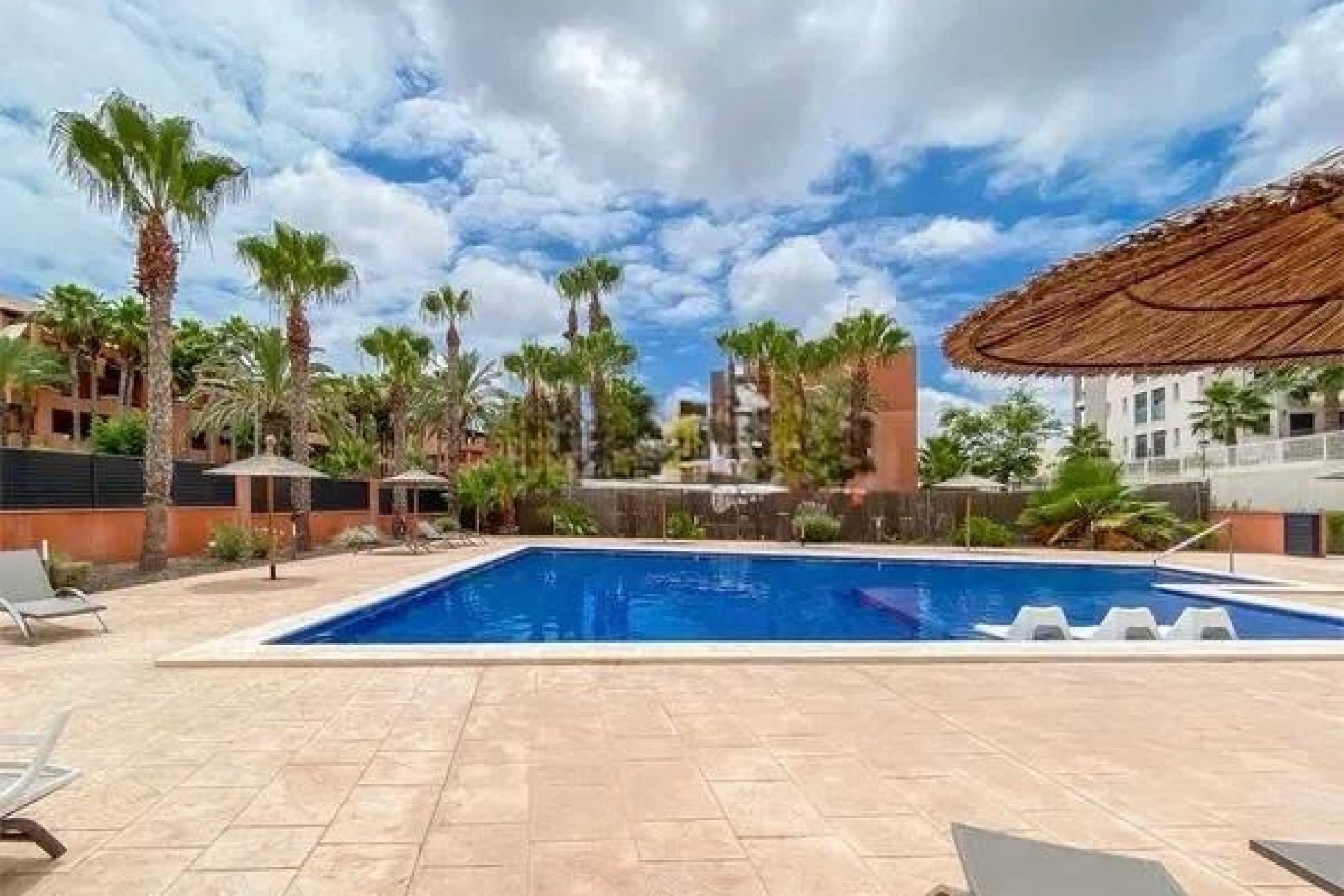 Återförsäljning - Apartment -
Orihuela Costa - Las Filipinas