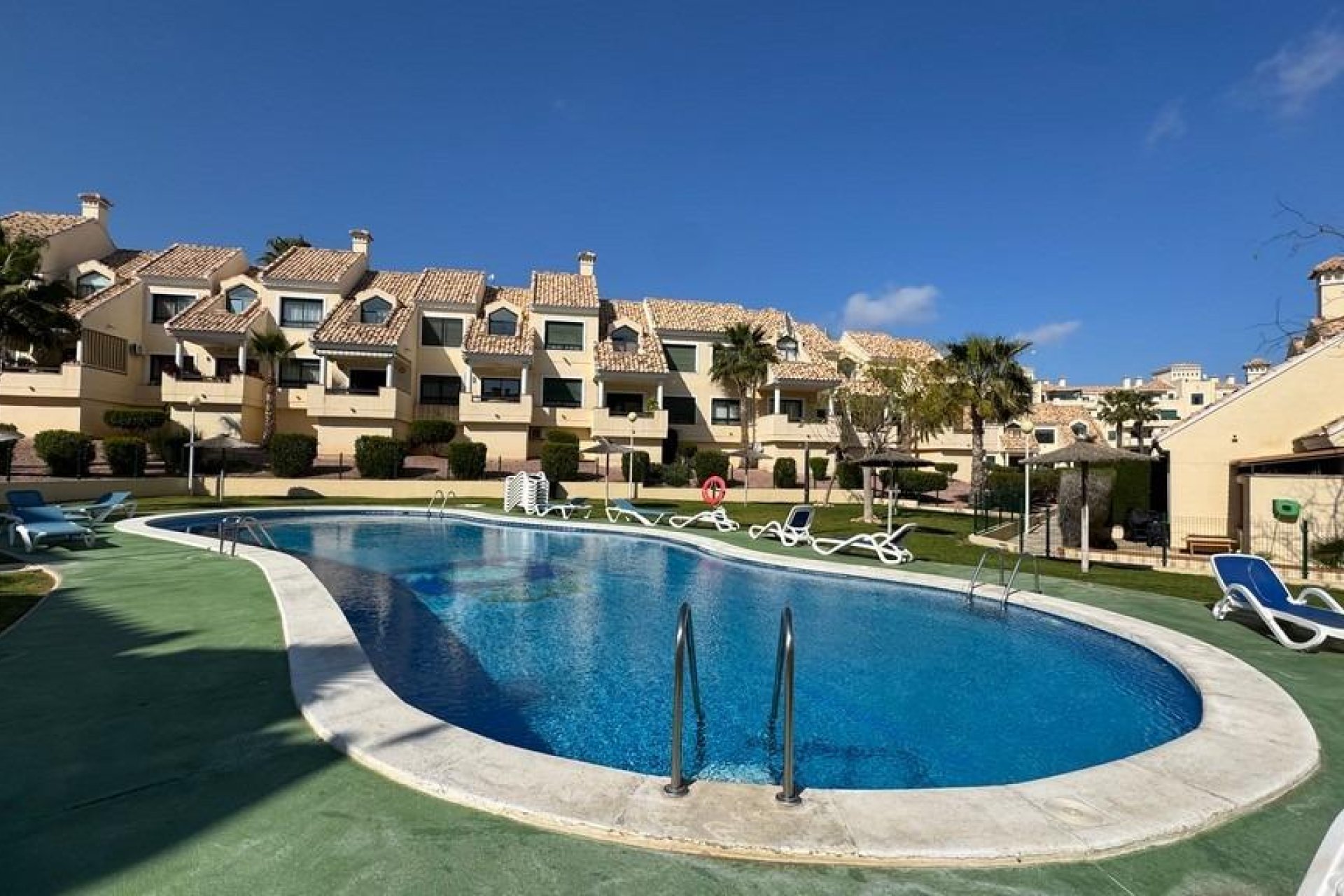 Återförsäljning - Apartment -
Orihuela Costa - Las Filipinas