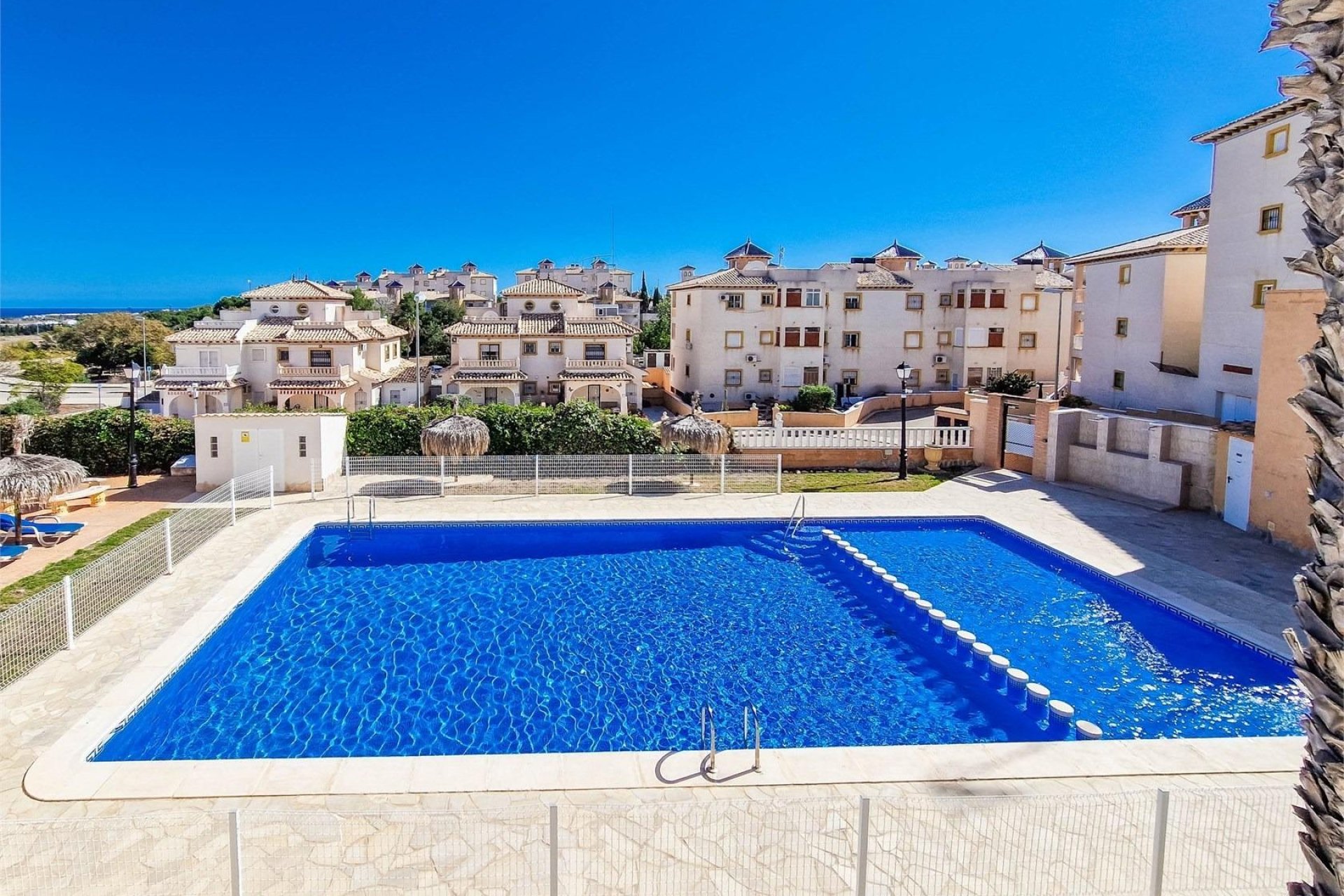 Återförsäljning - Apartment -
Orihuela Costa - Lomas de Cabo Roig-Los Dolses