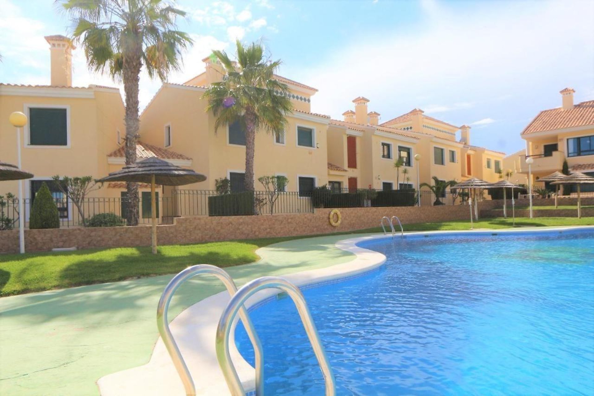 Återförsäljning - Apartment -
Orihuela Costa - Lomas de Campoamor-Las Ramblas