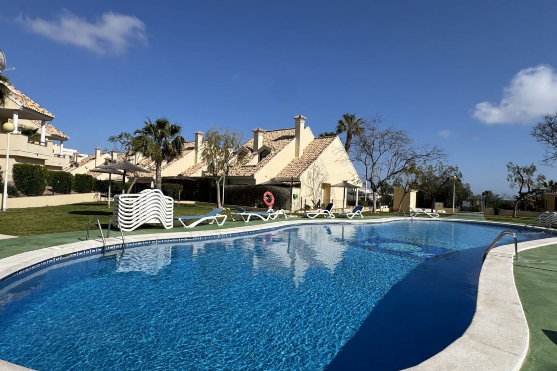 Återförsäljning - Apartment -
Orihuela Costa - Lomas de Campoamor