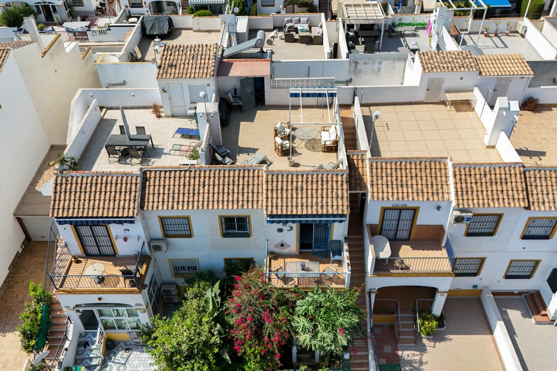 Återförsäljning - Apartment -
Orihuela Costa - Los Almendros-La Florida